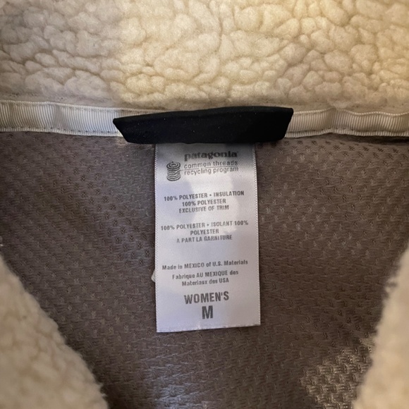 Patagonia Womens Oatmeal Cream Fleece Vest - Picture 3 of 8